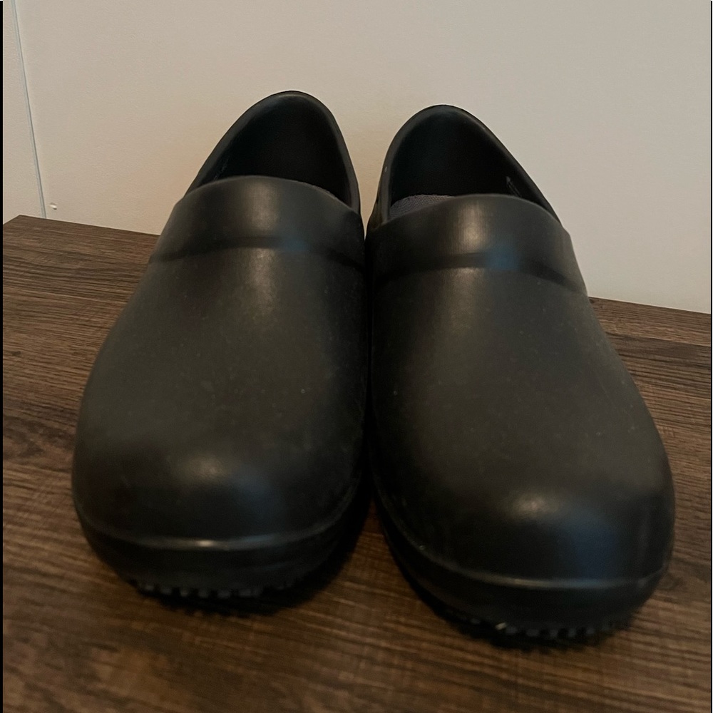 Crocs Neria Pro Ii Clog. Black. Size 6 - image 3